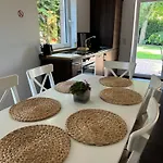 Modern House Auf 2 Etagen, Garten, Barbecue, Contactless Check-in, Free Parking *
