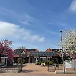 Modern House Auf 2 Etagen, Garten, Barbecue, Contactless Check-in, Free Parking