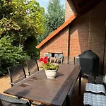 Apartment Modern House Auf 2 Etagen, Garten, Barbecue, Contactless Check-in, Free Parking