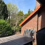 Modern House Auf 2 Etagen, Garten, Barbecue, Contactless Check-in, Free Parking