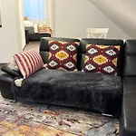 Modern House Auf 2 Etagen, Garten, Barbecue, Contactless Check-in, Free Parking *