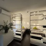 Modern House Auf 2 Etagen, Garten, Barbecue, Contactless Check-in, Free Parking