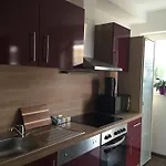 Modern House Auf 2 Etagen, Garten, Barbecue, Contactless Check-in, Free Parking Apartment *