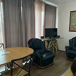 Modern House Auf 2 Etagen, Garten, Barbecue, Contactless Check-in, Free Parking Apartment *
