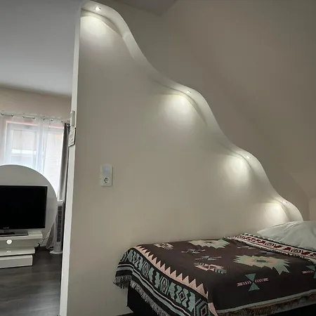 Modern House Auf 2 Etagen, Garten, Barbecue, Contactless Check-in, Free Parking Gehrden (Lower-Saxony)