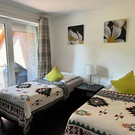 Modern House Auf 2 Etagen, Garten, Barbecue, Contactless Check-in, Free Parking