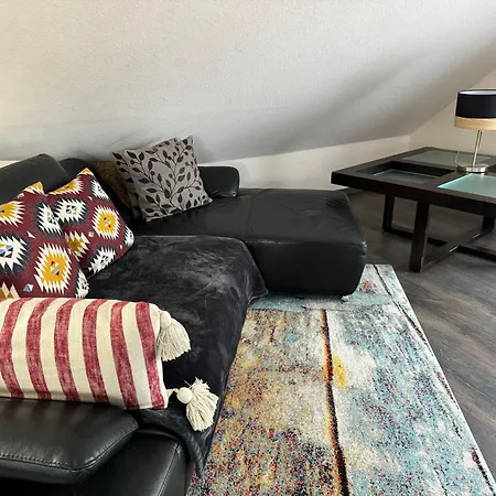 Modern House Auf 2 Etagen, Garten, Barbecue, Contactless Check-in, Free Parking Apartment Gehrden (Lower-Saxony)