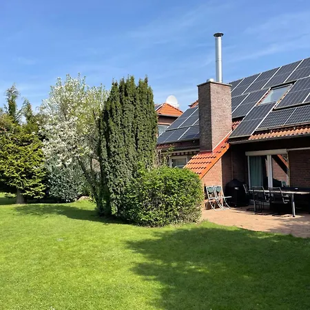 Modern House Auf 2 Etagen, Garten, Barbecue, Contactless Check-in, Free Parking Gehrden (Lower-Saxony)