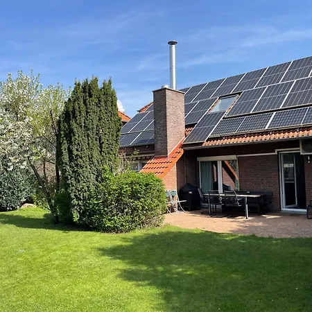 Modern House Auf 2 Etagen, Garten, Barbecue, Contactless Check-in, Free Parking * Gehrden (Lower-Saxony)