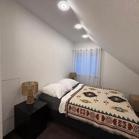 Modern House Gehrden Auf 2 Etagen, Garten, Barbecue, Contactless Check-in, Free Parking *