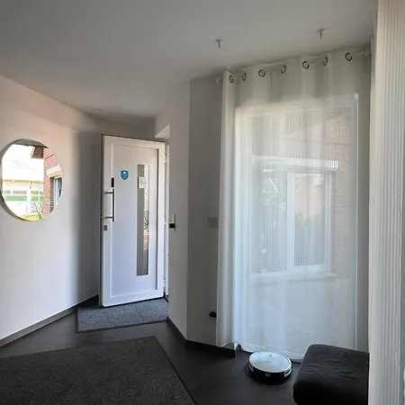 Apartment Modern House Auf 2 Etagen, Garten, Barbecue, Contactless Check-in, Free Parking Gehrden (Lower-Saxony)
