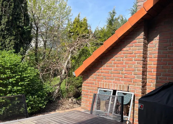 Modern House Auf 2 Etagen, Garten, Barbecue, Contactless Check-in, Free Parking