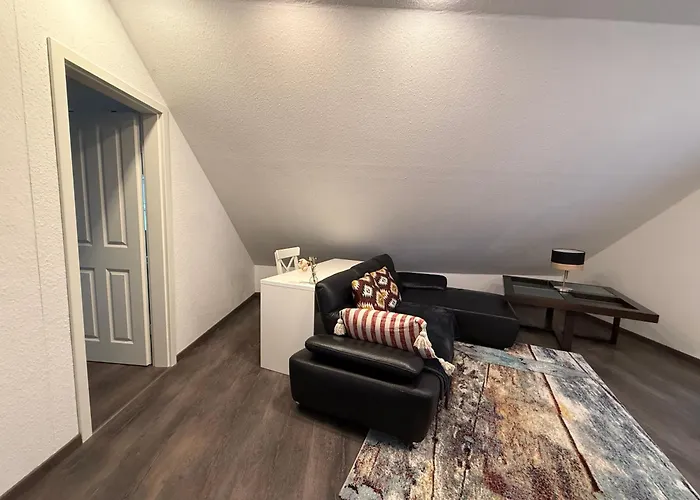 아파트 Modern House Auf 2 Etagen, Garten, Barbecue, Contactless Check-in, Free Parking *