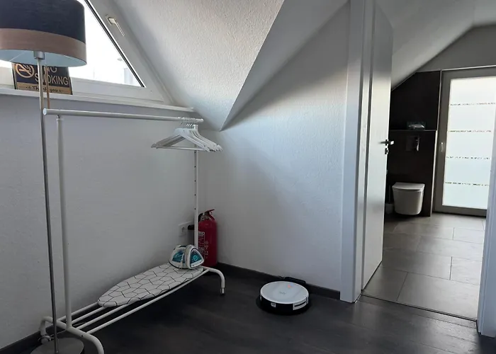 Modern House Auf 2 Etagen, Garten, Barbecue, Contactless Check-in, Free Parking Appartement