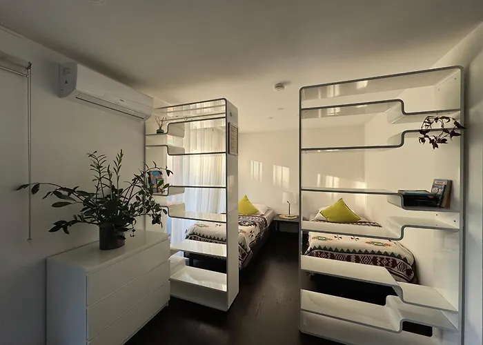 Modern House Auf 2 Etagen, Garten, Barbecue, Contactless Check-in, Free Parking