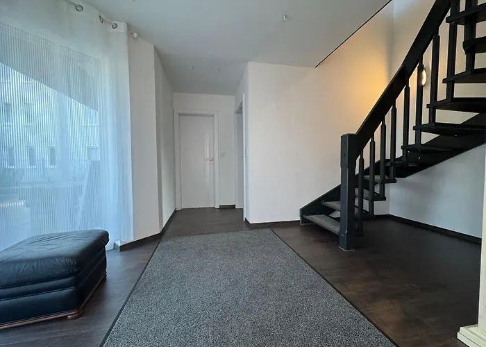 Modern House Auf 2 Etagen, Garten, Barbecue, Contactless Check-in, Free Parking