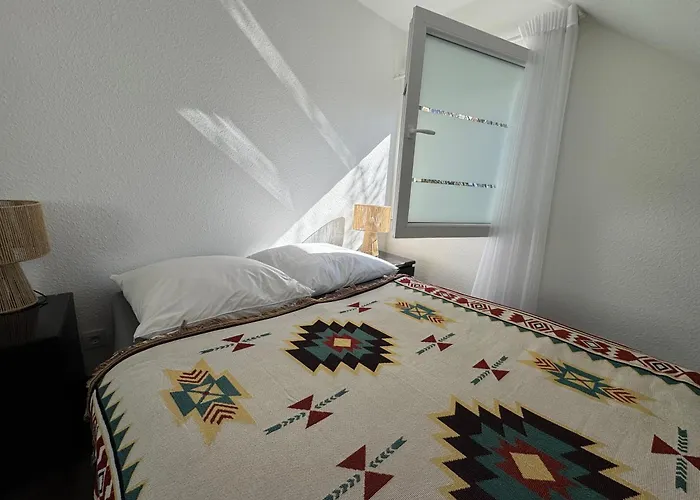 Modern House Auf 2 Etagen, Garten, Barbecue, Contactless Check-in, Free Parking Appartement